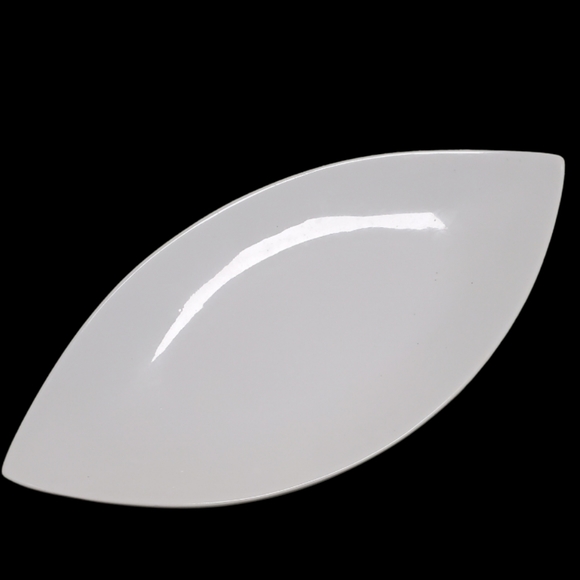 Beautiful White Porcelain Serving Platter - Picture 1 of 3